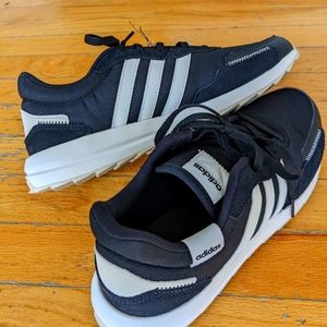 NWT Adidas Sneakers - black & white - Wm Sz 8.5